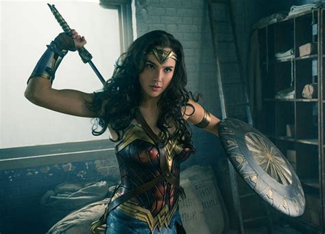 Wonder Woman NAKED scene: Gal Gadot pokes fun at THAT。